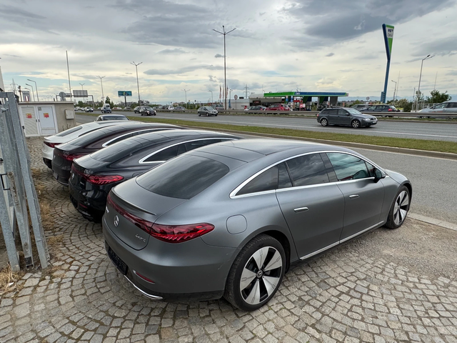 Mercedes-Benz EQS 4MATIC/HYPERSCREEN/MASSAGE/NAPPA - автомобили, коли, обяви за нови и употребявани 16