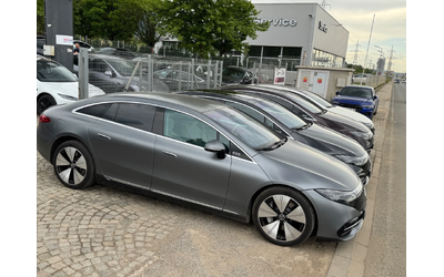 mercedes-benz-eqs - 2