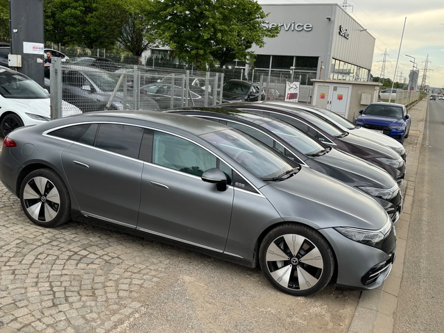 Mercedes-Benz EQS 580/4M/AMG-LINE/PREMIUM/PANO/ - автомобили, коли, обяви за нови и употребявани 14