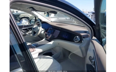 mercedes-benz-eqs - 4