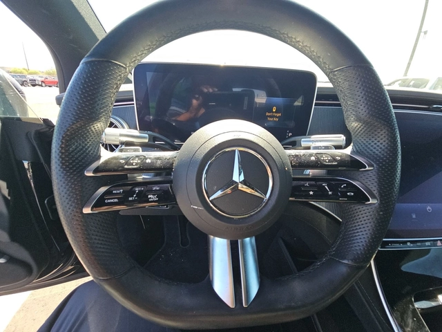 Mercedes-Benz EQS - автомобили, коли, обяви за нови и употребявани 10