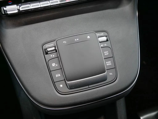 Mercedes-Benz EQV 300 Lang MBUX| SHZ| DISTR| KAM| LED| SH - автомобили, коли, обяви за нови и употребявани 5