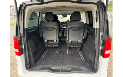 Mercedes-Benz EQV 300 Long - автомобили, коли, обяви за нови и употребявани 11