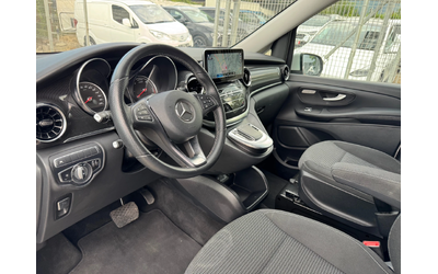 Mercedes-Benz EQV 300 Long - автомобили, коли, обяви за нови и употребявани 12