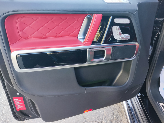 Mercedes-Benz G 400 - автомобили, коли, обяви за нови и употребявани 10