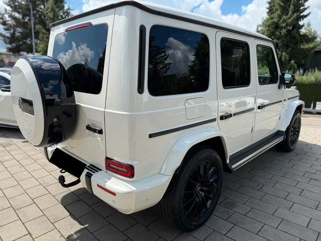Mercedes-Benz G 500 AMG Stronger Than Time - автомобили, коли, обяви за нови и употребявани 4