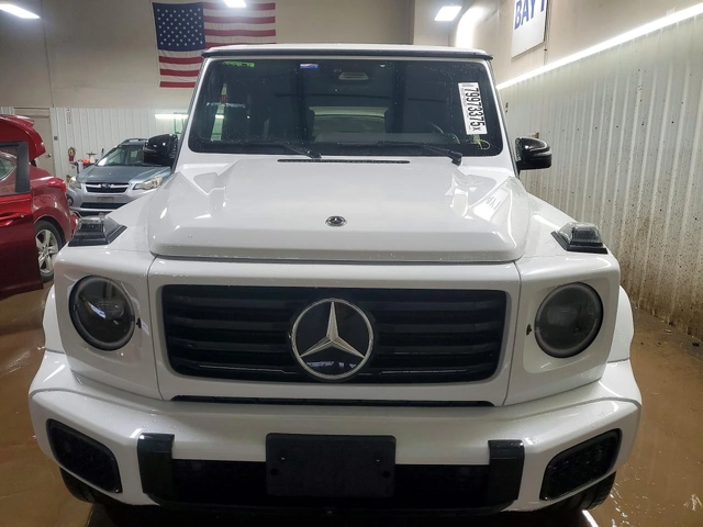 Mercedes-Benz G 580E 4М - автомобили, коли, обяви за нови и употребявани 4