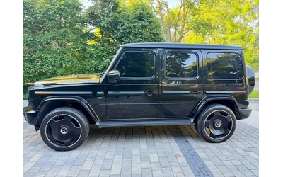 mercedes-benz-g-580 - 1