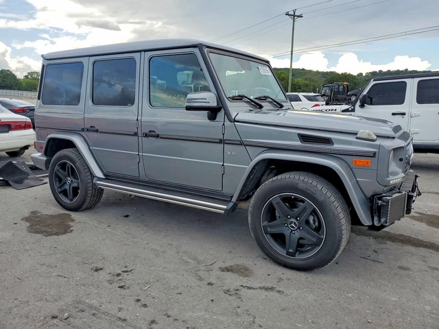 Mercedes-Benz G 550* AMG* 4MATIC* ПОДГРЕВ* ОБДУХВАНЕ* ШИБИДАХ* - автомобили, коли, обяви за нови и употребявани 3