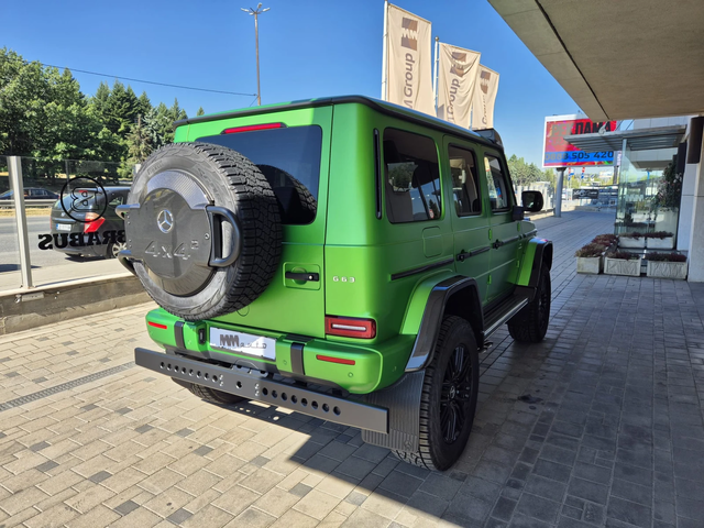 Mercedes-Benz G 63 AMG 4x4² - автомобили, коли, обяви за нови и употребявани 5