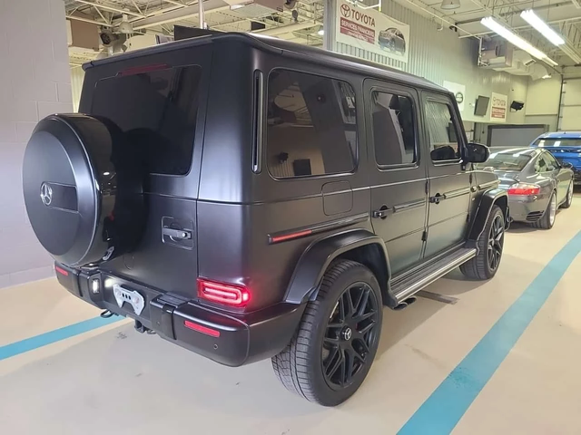 Mercedes-Benz G 63 AMG * CARFAX * ДИСТРОНИК * 360 КАМЕРА * ЧЕРЕН МАТТ * - автомобили, коли, обяви за нови и употребявани 2