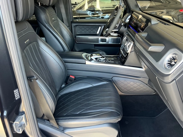 Mercedes-Benz G 63 AMG AMG, MAGNO, CARBON, TV, MASSAGE, BURMESTER, 22" - автомобили, коли, обяви за нови и употребявани 10