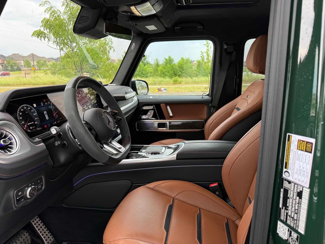 Mercedes-Benz G-CLASS 4.0L 8cyl AWD - автомобили, коли, обяви за нови и употребявани 4