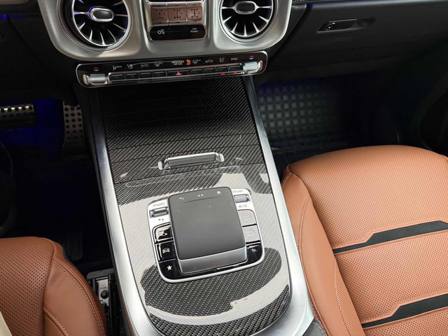 Mercedes-Benz G-CLASS 4.0L 8cyl AWD - автомобили, коли, обяви за нови и употребявани 8