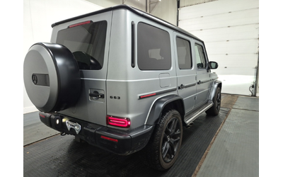 mercedes-benz-g-class-4l-8cyl-awd - 2