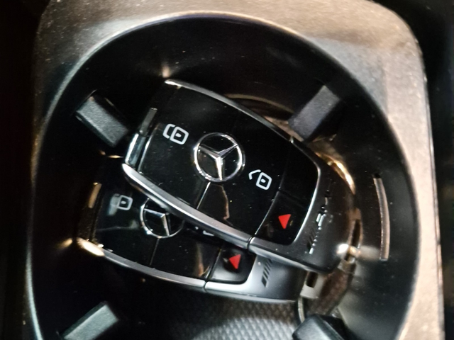 Mercedes-Benz G-CLASS 4L 8cyl AWD - автомобили, коли, обяви за нови и употребявани 7