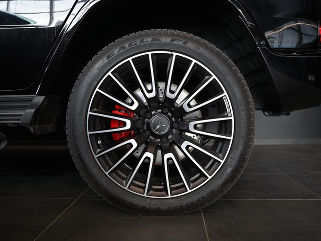 Mercedes-Benz G G 63 AMG V8  - автомобили, коли, обяви за нови и употребявани 3