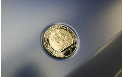 mercedes-benz-g63-g63-amg-v8-manufaktur - 3