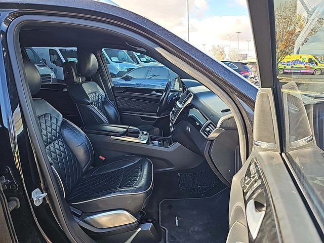 Mercedes-Benz GL Designo Black Nappa - автомобили, коли, обяви за нови и употребявани 7