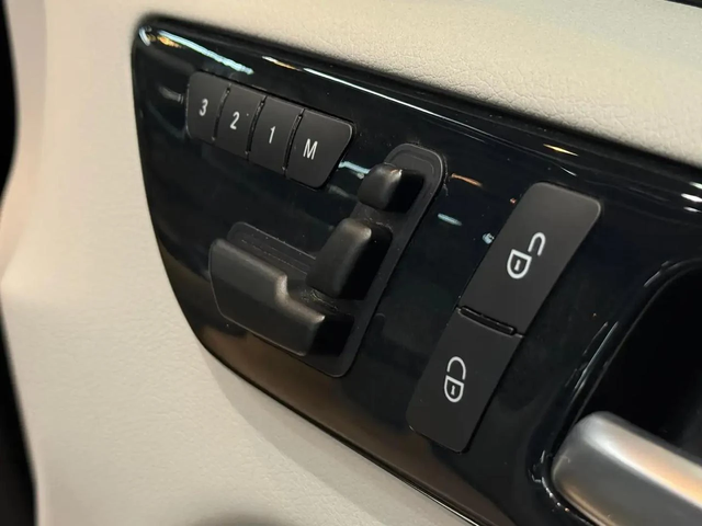 Mercedes-Benz GL 350 * AMG PACK* KEYLESS* PANO* BLIND SPOT* H&K* - автомобили, коли, обяви за нови и употребявани 10