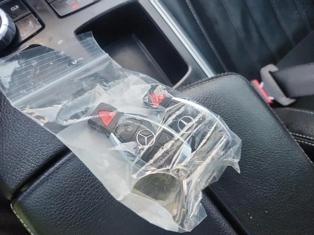 Mercedes-Benz GL 350 d* 4MATIC* AMG-pack* Distr* H/К* 360* Подгрев* Пан - автомобили, коли, обяви за нови и употребявани 7