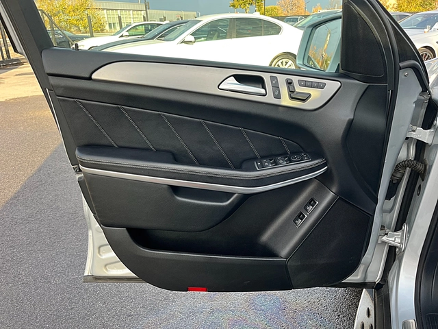 Mercedes-Benz GL 350 AMG OPTIK-PANORAMA-NAVI-LED-BIXENON-ПОДГРЯВАНЕ-FUL - автомобили, коли, обяви за нови и употребявани 6
