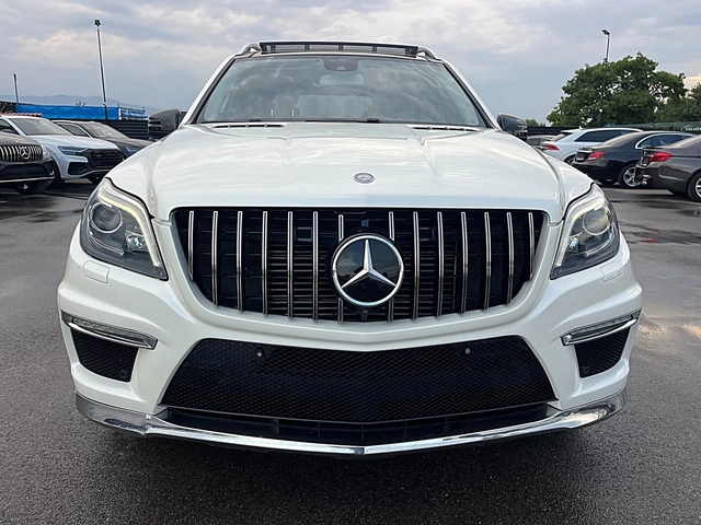 Mercedes-Benz GL 350 AMG OPTIK-PANORAMA-DISTRONIK-360KAMERI-7MESTA-FULL - автомобили, коли, обяви за нови и употребявани 0