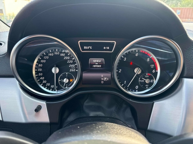 Mercedes-Benz GL 350 AMG* BLUETEC* 7МЕСТА* М.ТОЧКА* PANO - автомобили, коли, обяви за нови и употребявани 7