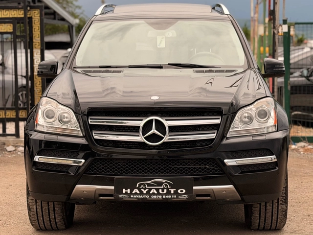 Mercedes-Benz GL 350 BlueTEC= 4Matic= AMG= 3xTV= 7 Места= harman/kardon - автомобили, коли, обяви за нови и употребявани 1