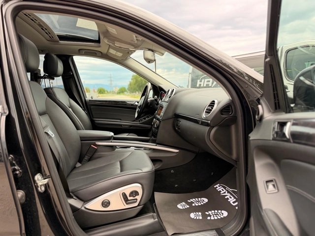Mercedes-Benz GL 350 BlueTEC= 4Matic= AMG= 3xTV= 7 Места= harman/kardon - автомобили, коли, обяви за нови и употребявани 9
