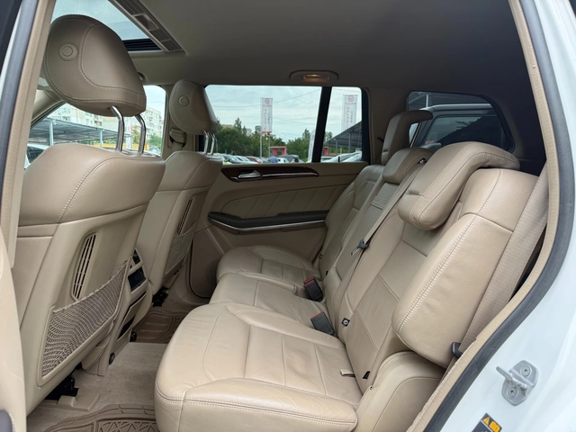 Mercedes-Benz GL 350 AMG-PACKAGE, BLUETEC, FULL SERVICE HISTORY - автомобили, коли, обяви за нови и употребявани 8