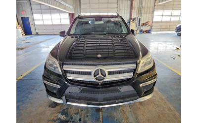 mercedes-benz-gl-4-6l-8-all-wheel-drive - 4