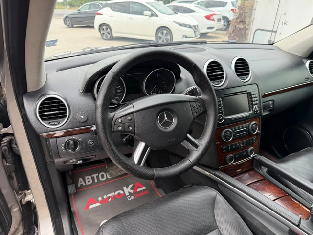 Mercedes-Benz GL 420 4.2CDI= 306КС= 7МЕСТА= ОБДУХВАНЕ= OFFROAD PACKET - автомобили, коли, обяви за нови и употребявани 7