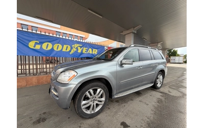 mercedes-benz-gl-450 - 1