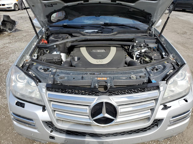 Mercedes-Benz GL 4MATIC - автомобили, коли, обяви за нови и употребявани 11