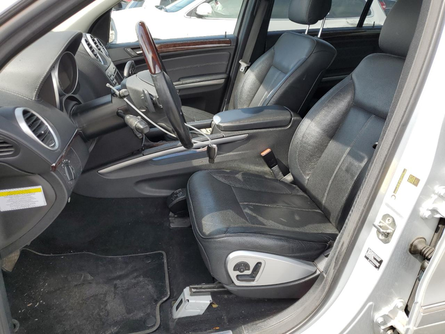 Mercedes-Benz GL 4MATIC - автомобили, коли, обяви за нови и употребявани 6