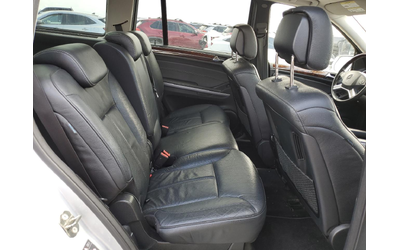 Mercedes-Benz GL 4MATIC - автомобили, коли, обяви за нови и употребявани 9