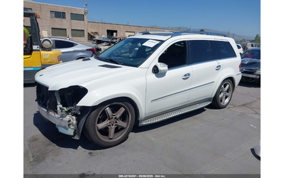 mercedes-benz-gl-4matic-nalichni-farove-i-predna-bronya - 1