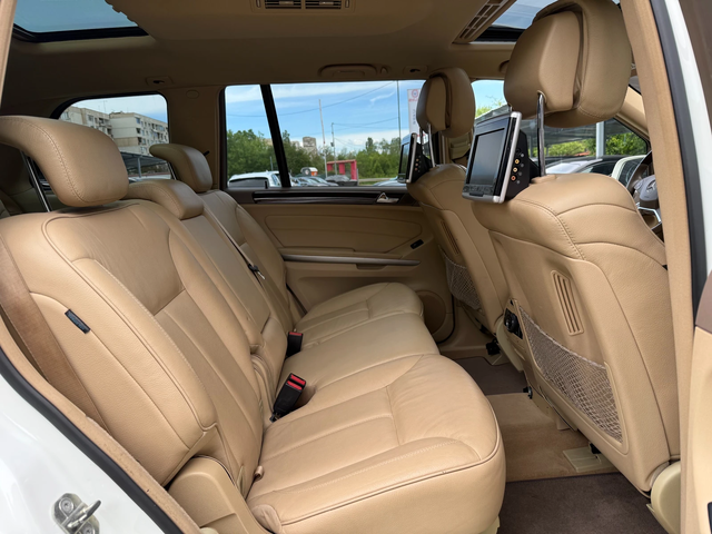 Mercedes-Benz GL 500 5.5 V8, 6+ 1 Места - автомобили, коли, обяви за нови и употребявани 9
