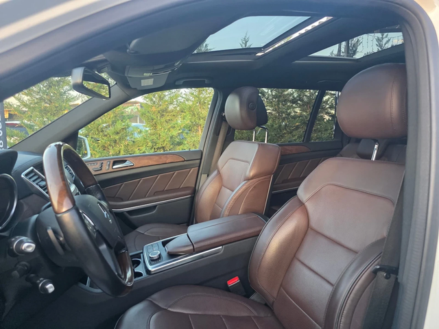 Mercedes-Benz GL 500 4 MATIC FULL AMG LINE 7 МЕСТЕН ПАНО ЛИЗИНГ 100% - автомобили, коли, обяви за нови и употребявани 11