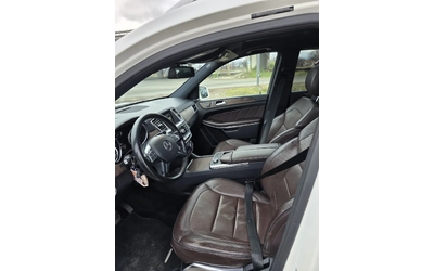 Mercedes-Benz GL 550 - автомобили, коли, обяви за нови и употребявани 11