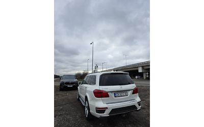 Mercedes-Benz GL 550 - автомобили, коли, обяви за нови и употребявани 6