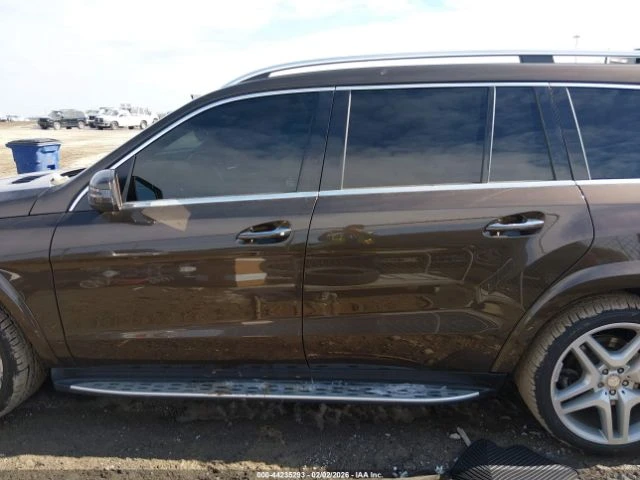Mercedes-Benz GL 550 - автомобили, коли, обяви за нови и употребявани 12