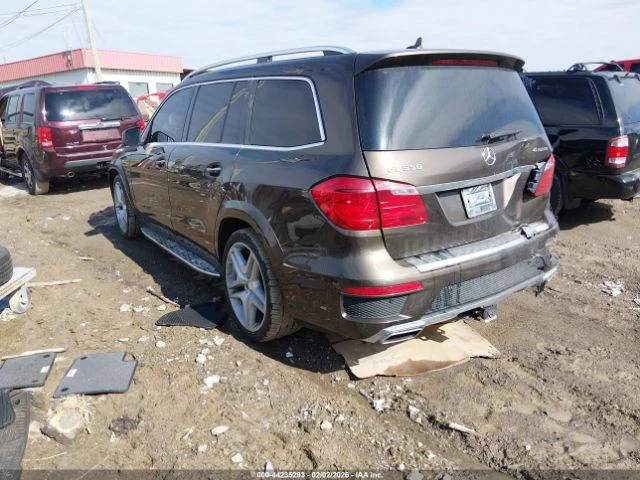 Mercedes-Benz GL 550 - автомобили, коли, обяви за нови и употребявани 2