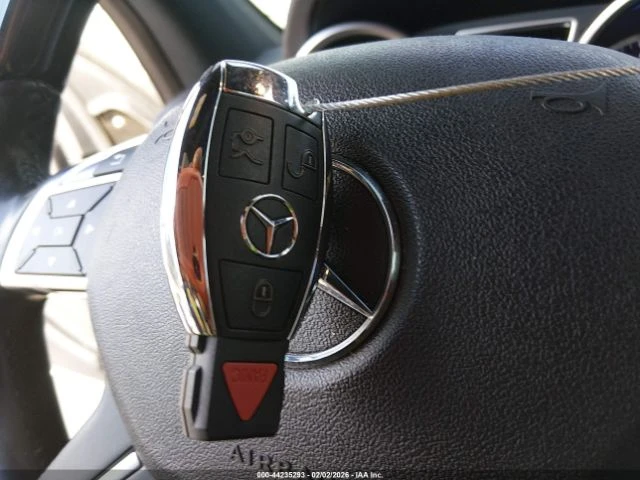 Mercedes-Benz GL 550 - автомобили, коли, обяви за нови и употребявани 9