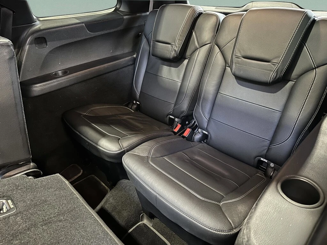 Mercedes-Benz GL 550 4MATIC* КОжа* Подгрев* Обдухване* Кейлес* Blind Sp - автомобили, коли, обяви за нови и употребявани 9