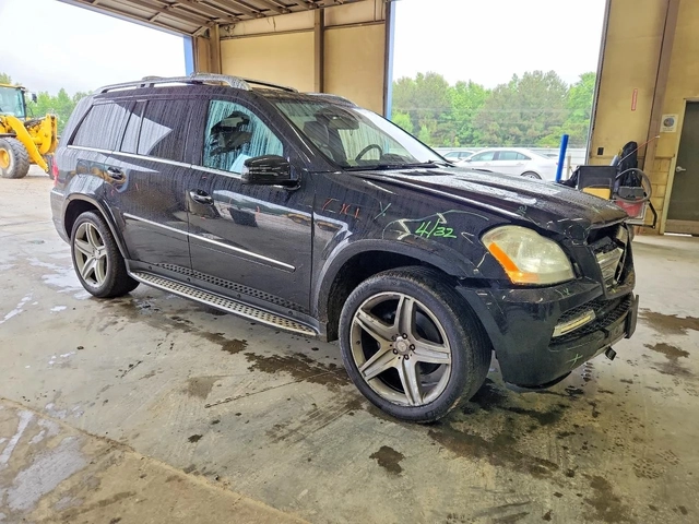Mercedes-Benz GL 550 4MATIC Реални километри - автомобили, коли, обяви за нови и употребявани 0