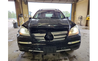 mercedes-benz-gl-550 - 1