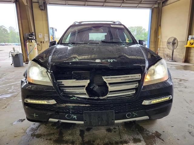 Mercedes-Benz GL 550 4MATIC Реални километри - автомобили, коли, обяви за нови и употребявани 1