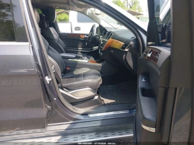 Mercedes-Benz GL 550 AMG* 4MATIC* HARMAN KARDON* ПОДГРЕВ* ОБДУХВАНЕ* ПА - автомобили, коли, обяви за нови и употребявани 4